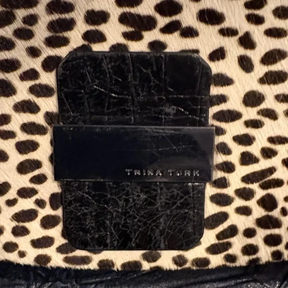 Leopard Print Crossbody Bag with Black Strap - Picture 2 of 15